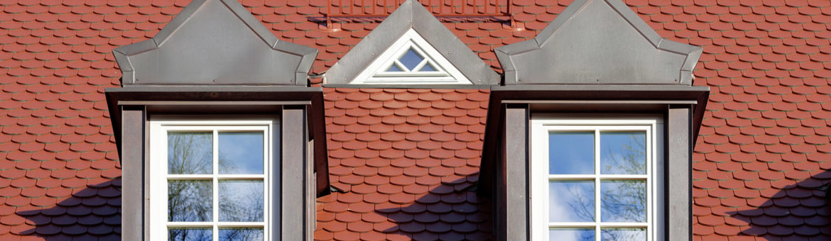 Architekturfotografie Fotograf Studio Oberfranken zwei historische dachgaben die rekonstruiert wurden.